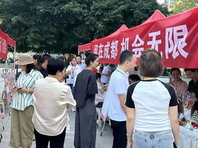 一站式服務(wù)織密“家門口”就業(yè)網(wǎng)！瑞方人力以數(shù)字化賦能青年精準(zhǔn)就業(yè) 第2張